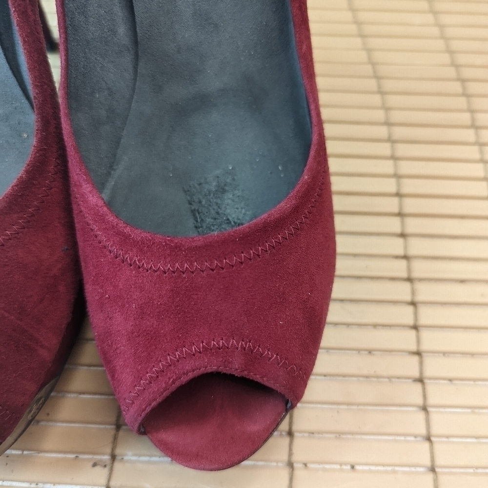 Stuart Weitzman Red Suede Peep Open Toe 5" Heels … - image 5